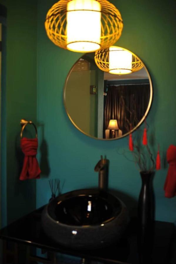 בנגקוק Caiyong Hometel & Cafe'S Studio מראה חיצוני תמונה