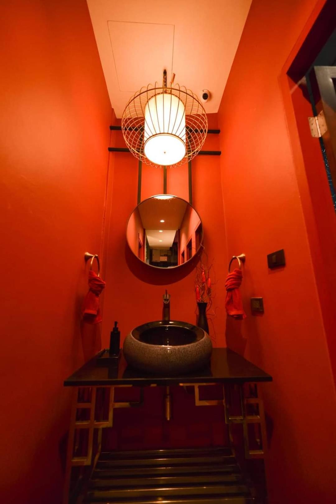 בנגקוק Caiyong Hometel & Cafe'S Studio מראה חיצוני תמונה