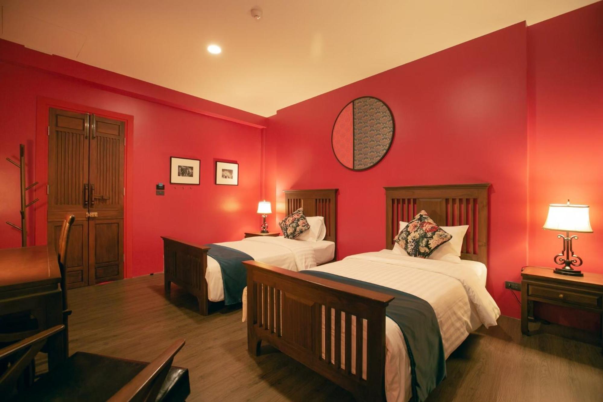 בנגקוק Caiyong Hometel & Cafe'S Studio מראה חיצוני תמונה